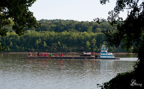 Barge-on-Ohio-River-web-ready